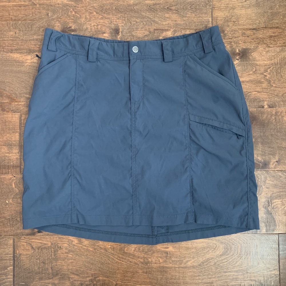 Duluth Trading Dry On The Fly Skort Womens Sz 18 Gray Skirt Compression Shorts